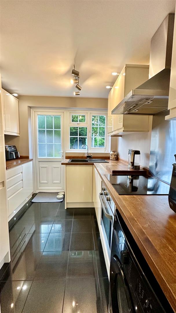 Laleham Close, St. Leonards-On-Sea